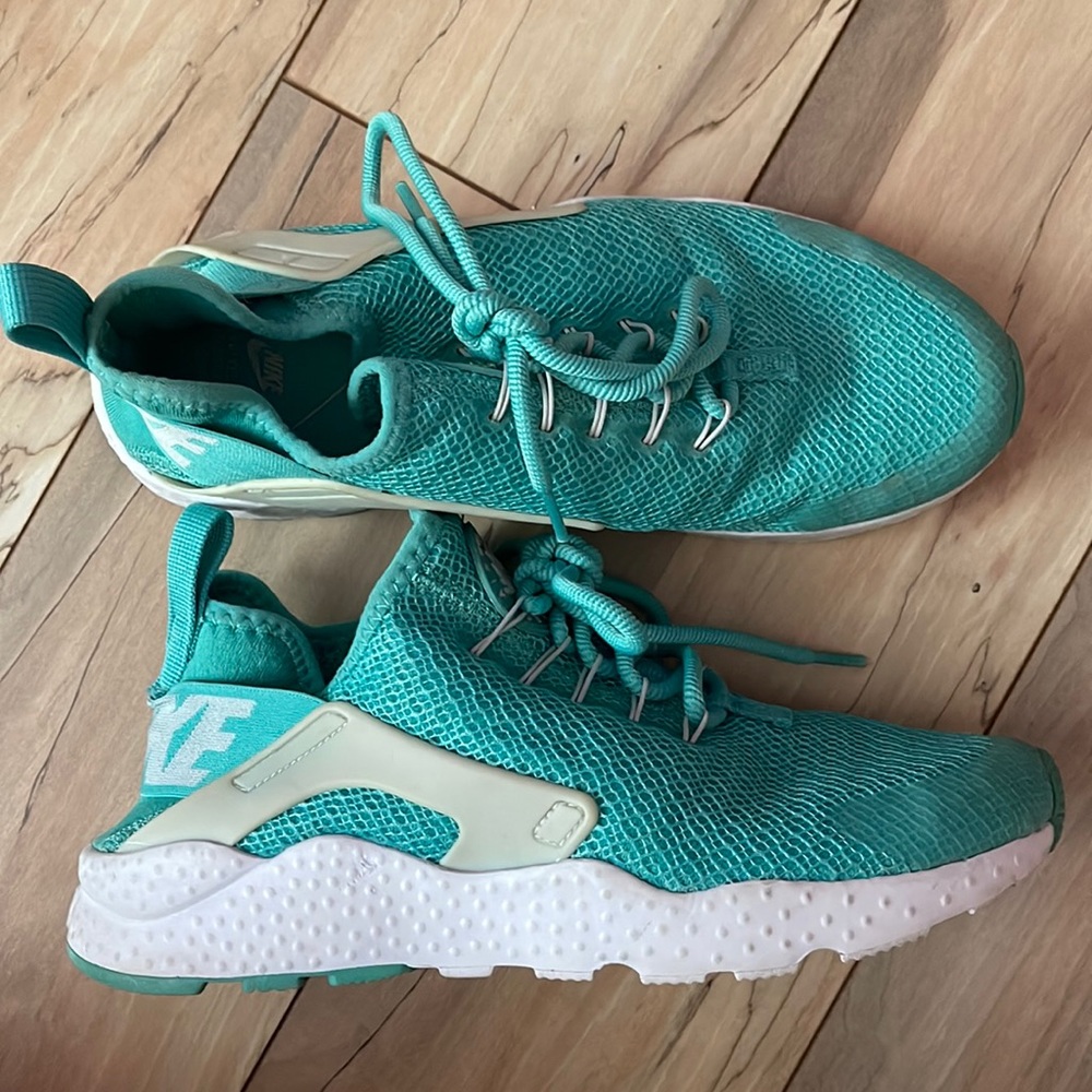 Nike Huaraches